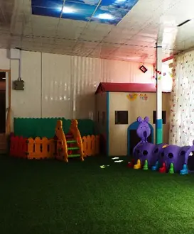 مدرسه مجتهده بانو امین، اتاق بازی پیش دبستان و دبستان دخترانه مجتهده بانو امین